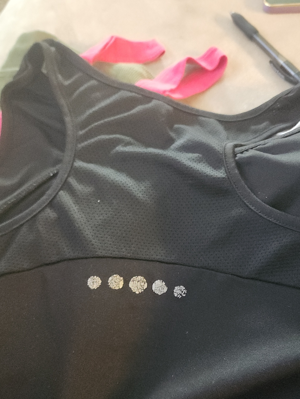 6 Assorted Tank Tops - Picture 10 of 10